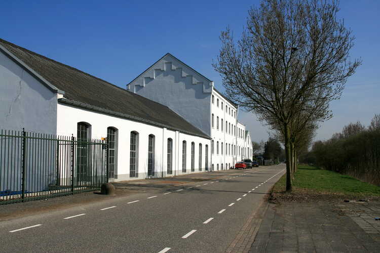 Oud_Gastel_-_St._Antoinedijk_13_-_Voormalige_suikerfabriek_St._Antoine