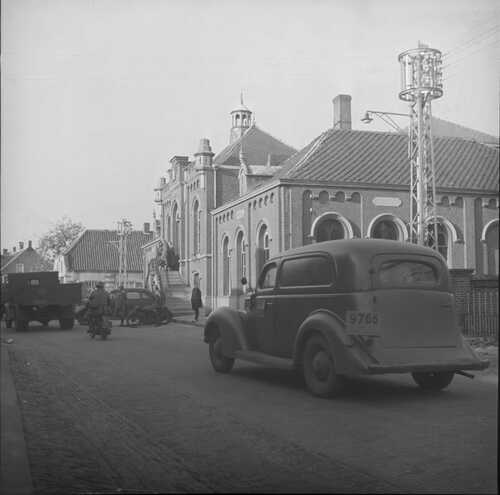 Gezicht op het gemeentehuis Aarle-Rixtel vanuit het oosten. (Foto: Johan Prinsen, Collectie familie Prinsen, 1939)