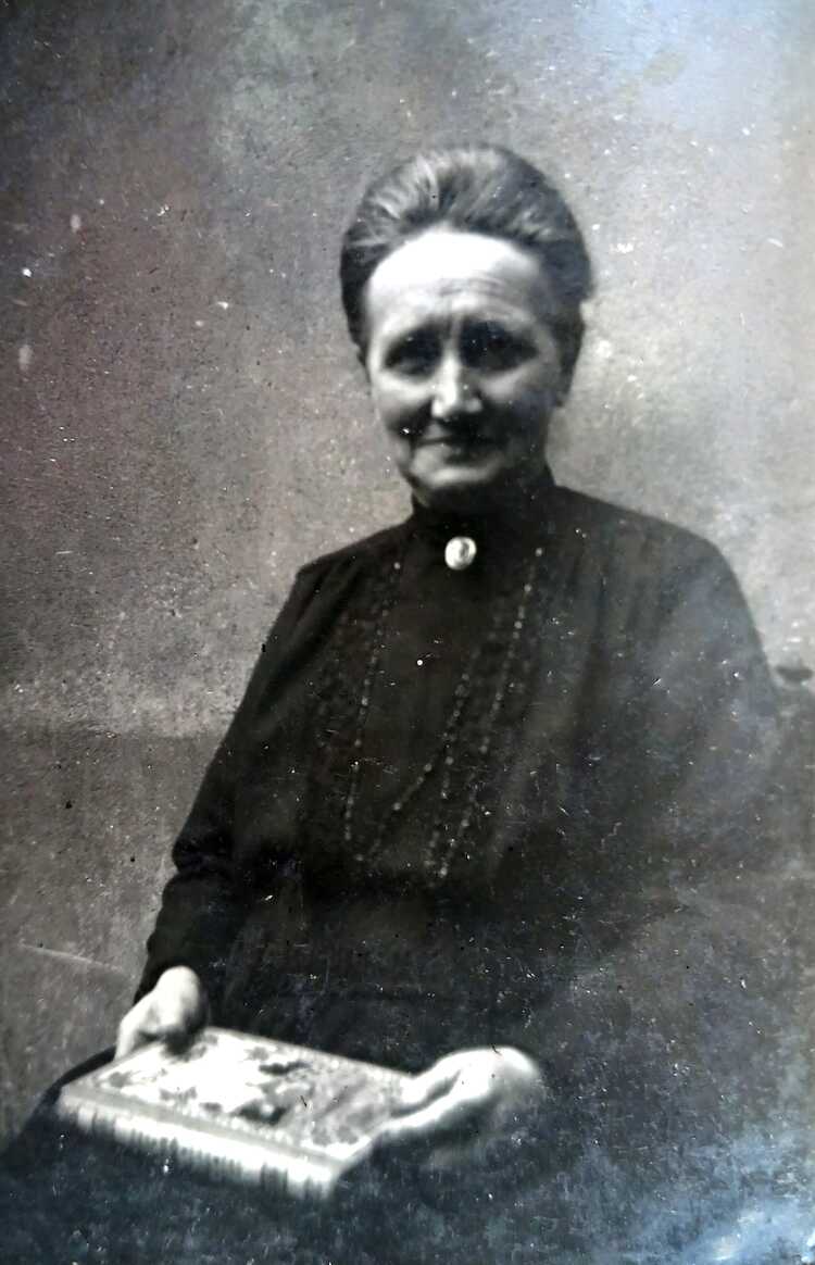 Jo Hermans Janssen in 1920. (Bron: collectie familiealbum Bergé-Engbersen)