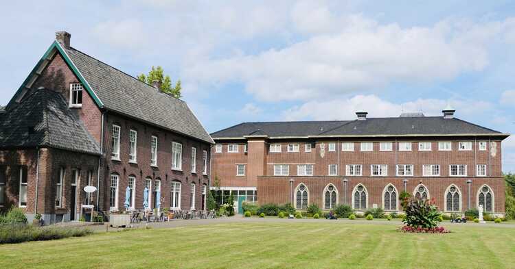 Abdij Mariënkroon in Nieuwkuijk. (Foto: Hans van den Eeden, 2024)